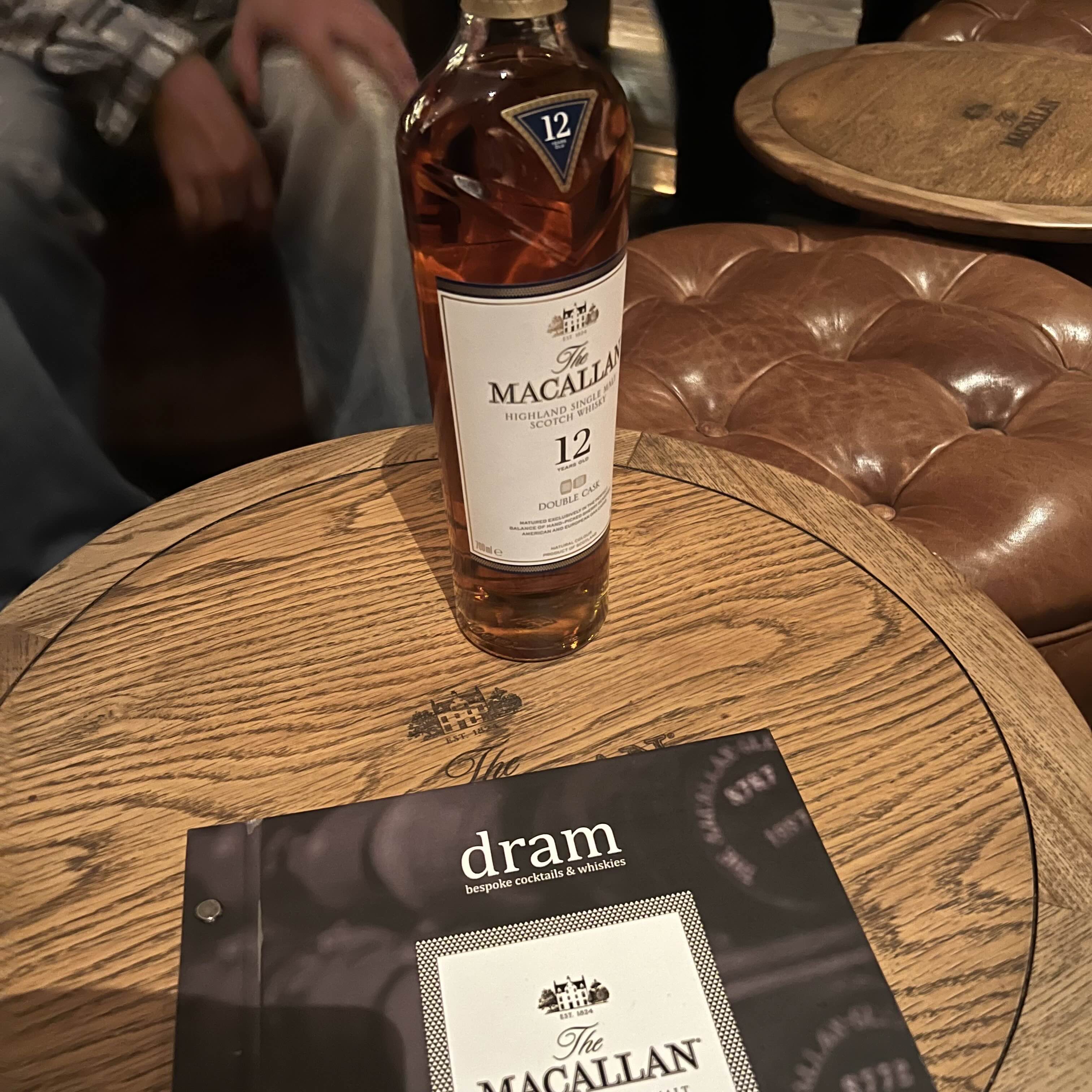  호치민 2군에 타오디엔에  위스키&칵테일 바(bar) Dram 추천(맥켈란의 방)