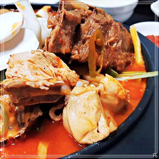  놀토, 놀라운 토요일 뼈계탕 안양 관양시장 맛집 282회 산다라박, 이홍기, 정용화 닭 한 마리, 돼지 등뼈 등갈비 위치