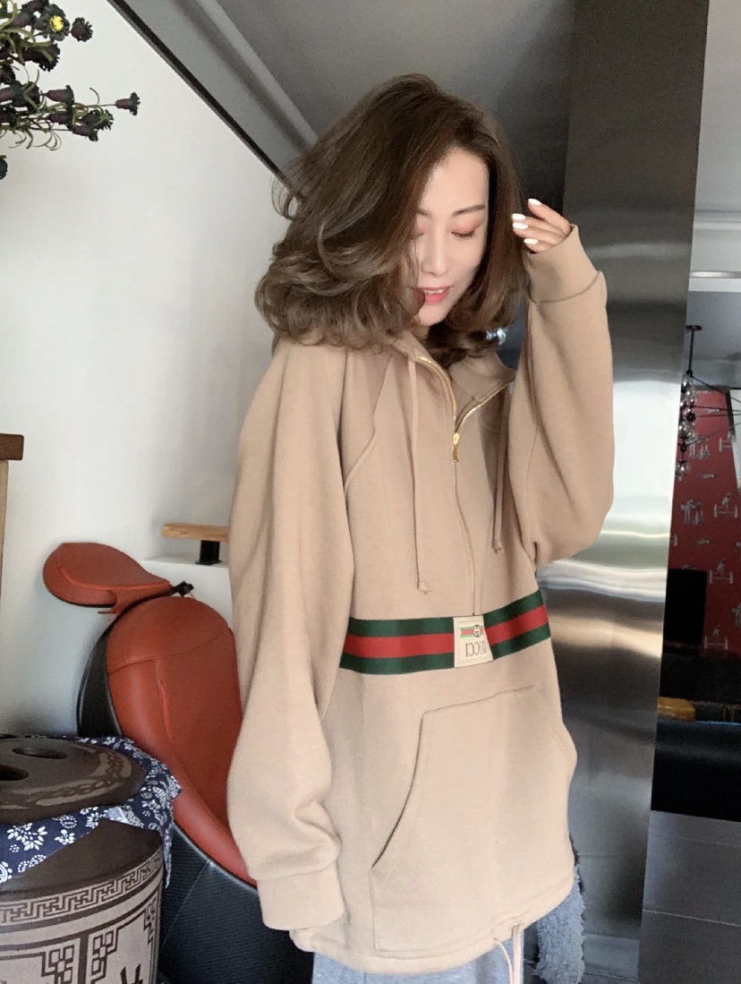  [GUCCI] 구찌 웹(Web) 라벨 디테일 아노락 스웨트 셔츠 후드 티셔츠 644656 XJC3W 2603