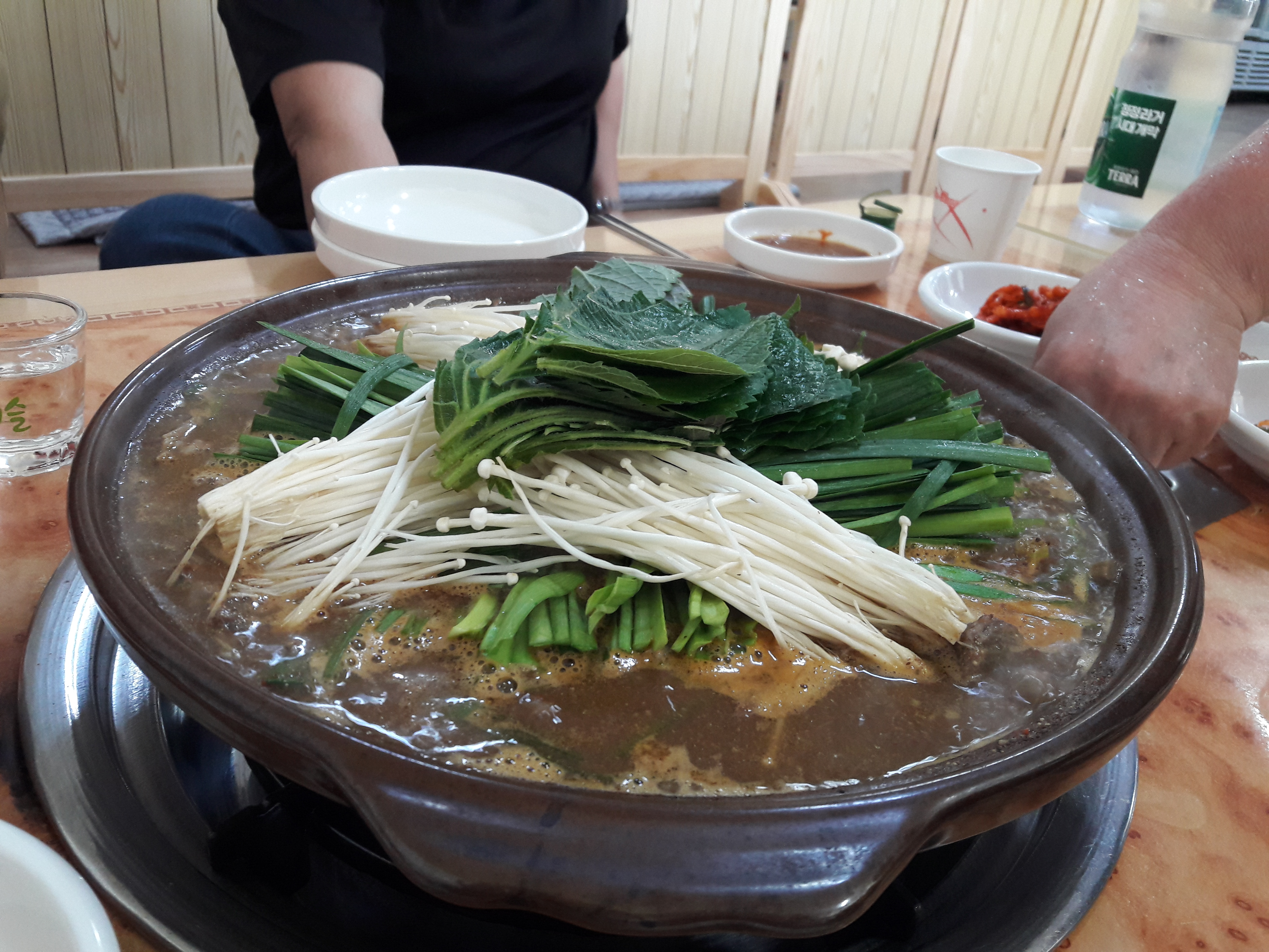  강원도 취나물채취후 홍천강염소탕 맛집