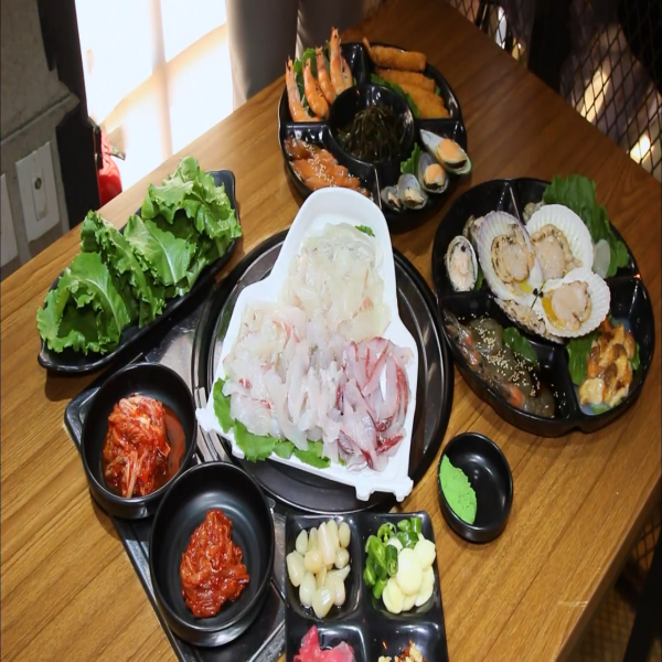  인천 강화군 맛집 진복호 생생정보 25년 전통 제철 활어 회 & 단호박 꽃게탕, 활어 회 게장