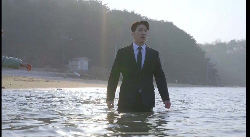 내 눈에 꼬투리