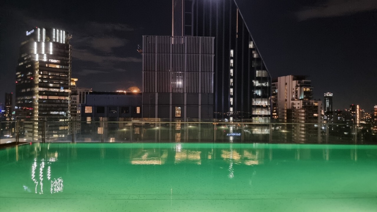 힐튼 스쿰빗 방콕 호텔 수영장