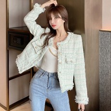  선물하기 좋은 트위드자켓 꿀템 갖고싶어요.