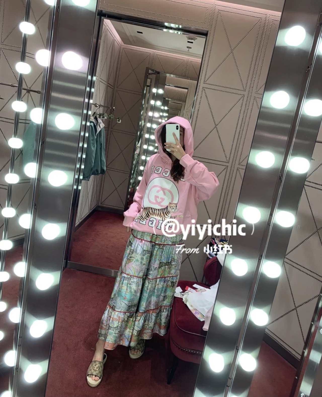  [GUCCI] 구찌 타이거 스웨트 셔츠 후드 티셔츠 623244 XJD3U 5904