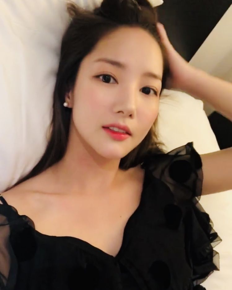 박민영 멀버리 플래그십스토어