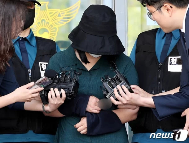  정유정, 연쇄살인 될 뻔…과외교사 여러명에 접근해 '이 질문'