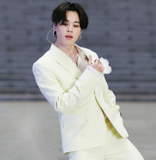  '방방콘 더 라이브' BTS 지민, 아미 향한 무한 애정 '함께할 날 기대하겠다'