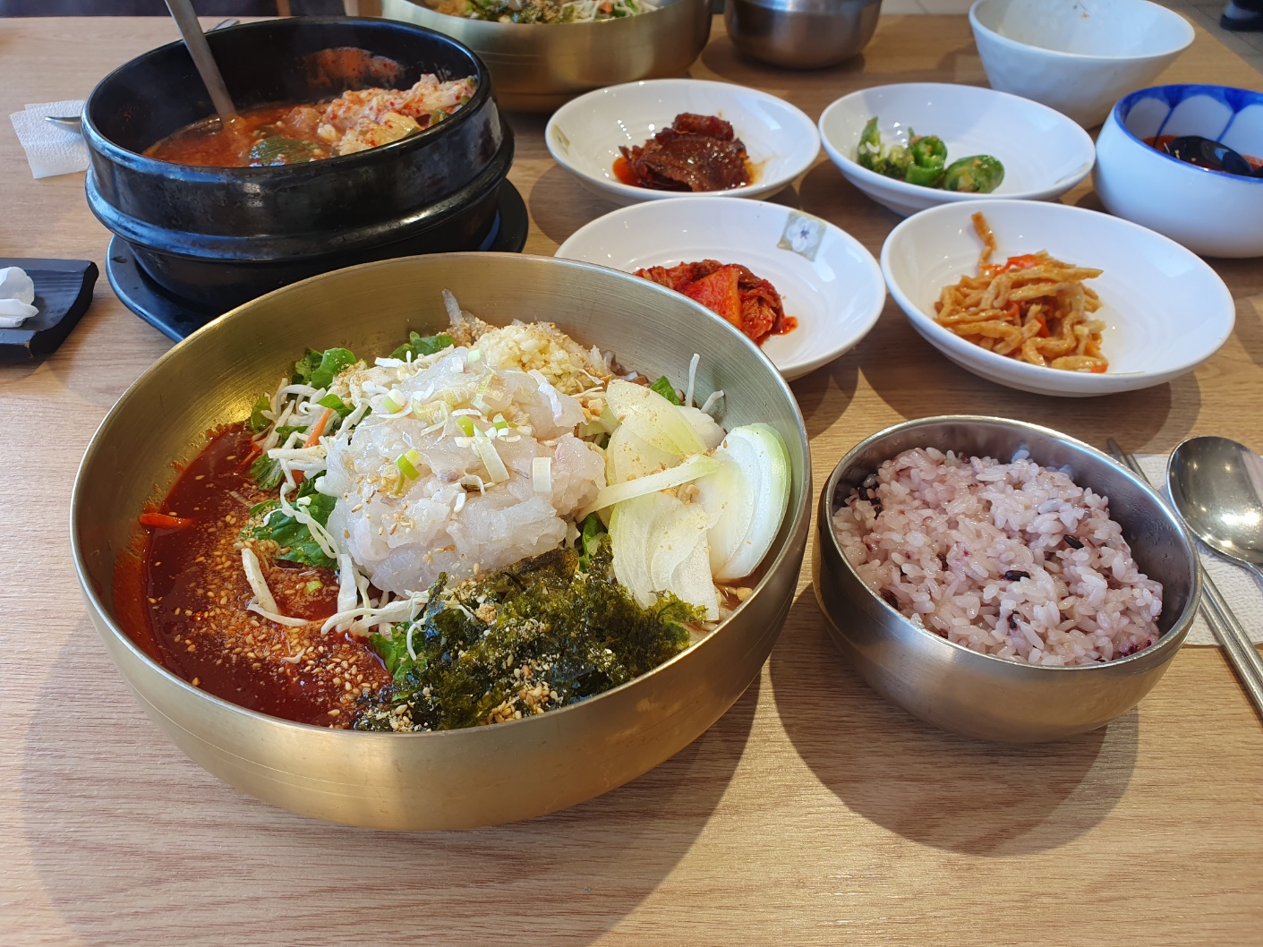 부산 광안리 해변 물회 회덮밥 매운탕 맛집 세꼬시전문점 진미횟집