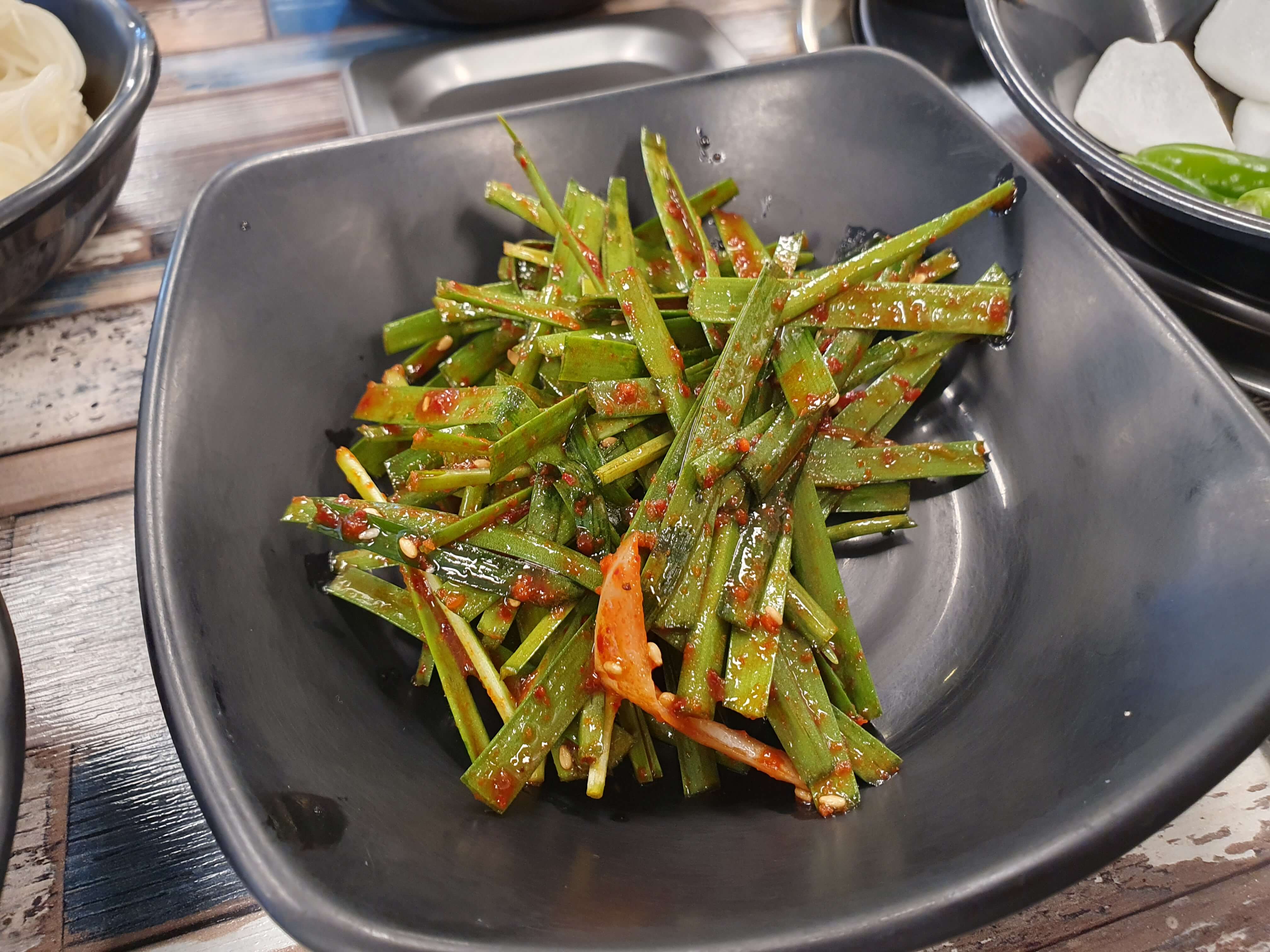 기장 장안읍 고리원전 맛집 배나무집-부추무침