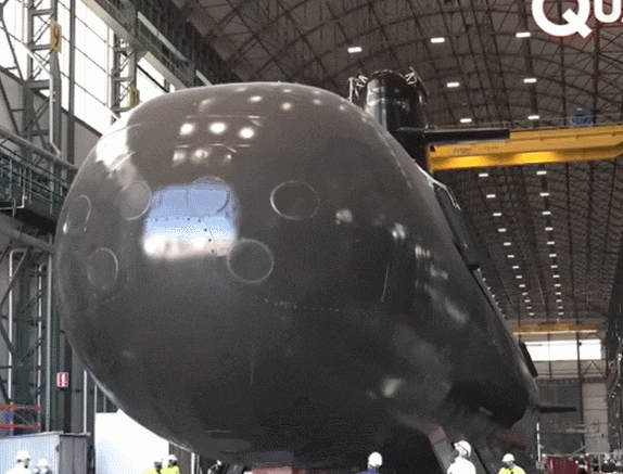 30억 불짜리 공격용 잠수함은 어떻게 만들어지나 VIDEO: 3 billion attack submarine manufacturing process