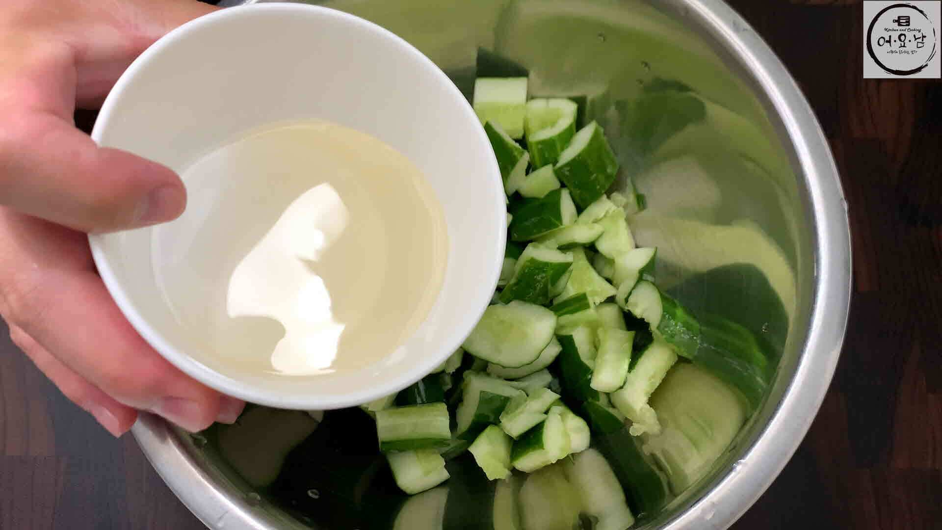 오이탕탕이무침_오이절이기1