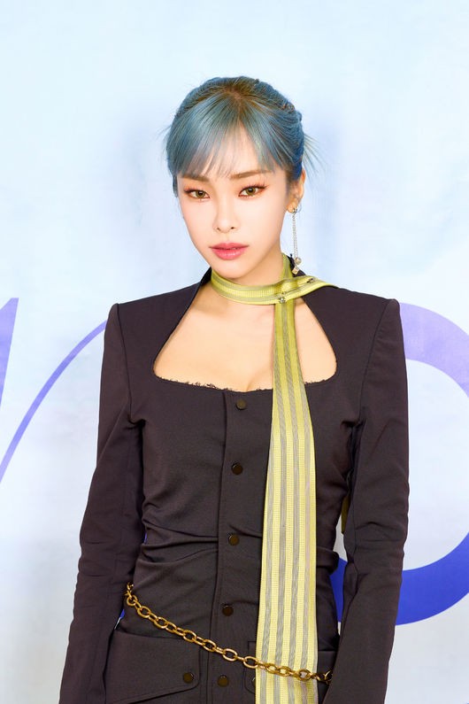  헤이즈, 생애 처음으로 담배까지 배웠다! '없었던 일로'로 '이별 장인' 굳히기 돌입 [사진]
