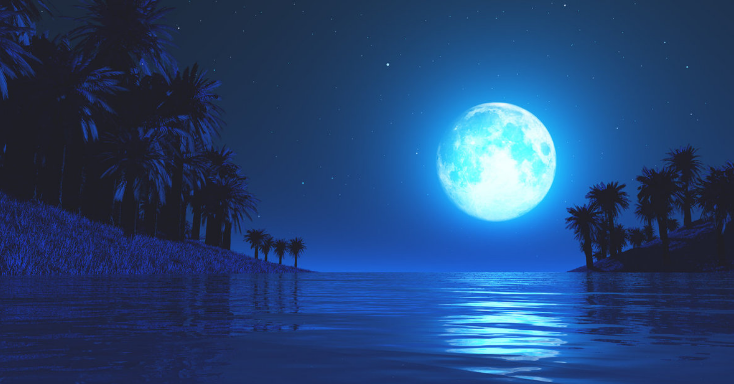 달빛이 내리는 호수 풍경