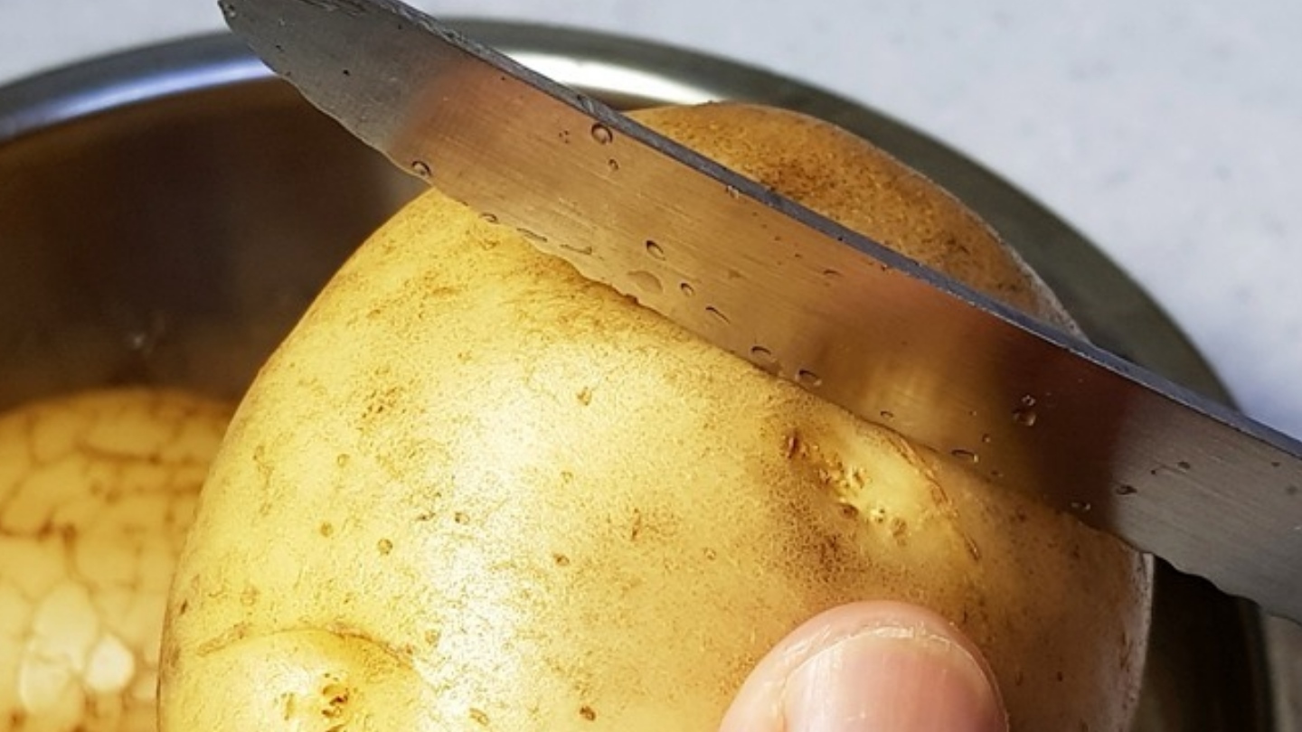 감자 고구마 껍질 쉽게 까는법