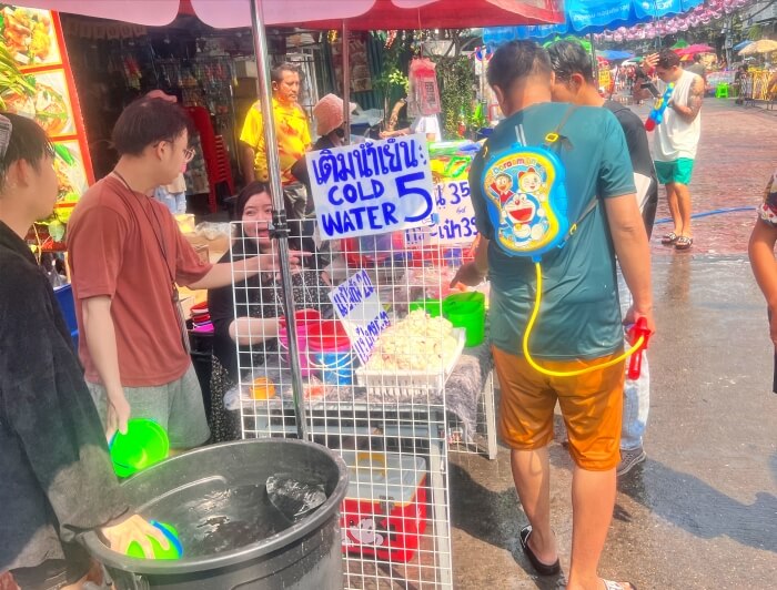 방콕 송크란 물 가격