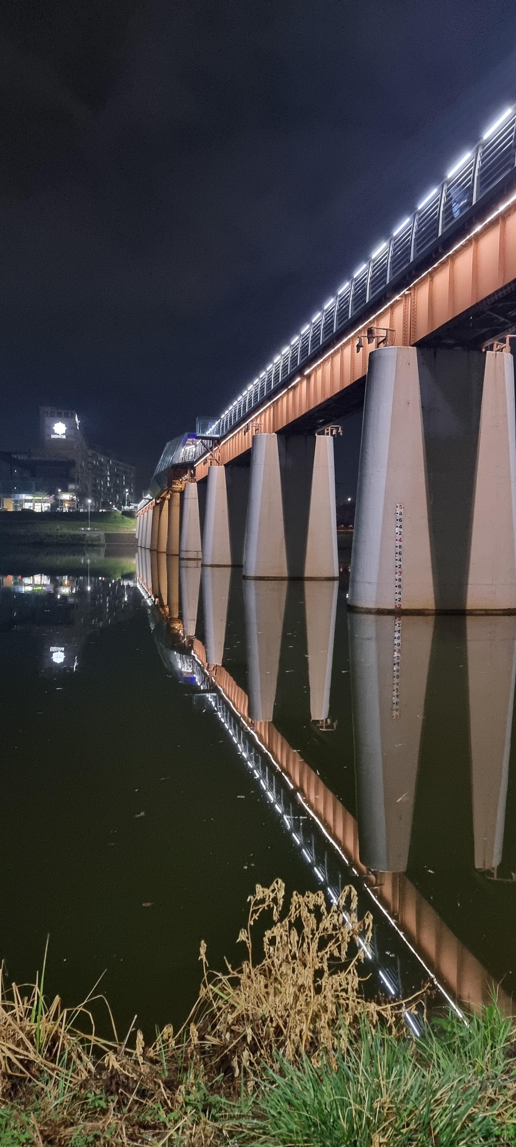 봄 풍경, 봄 밤 풍경 24