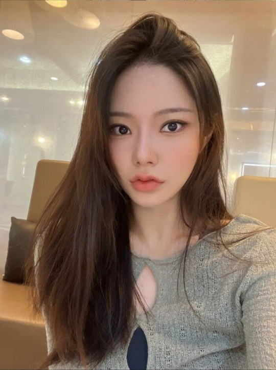  '활동 재개' 피프티 키나, 데뷔 1주년 자필 편지..."부족했던 행동 죄송스러워"