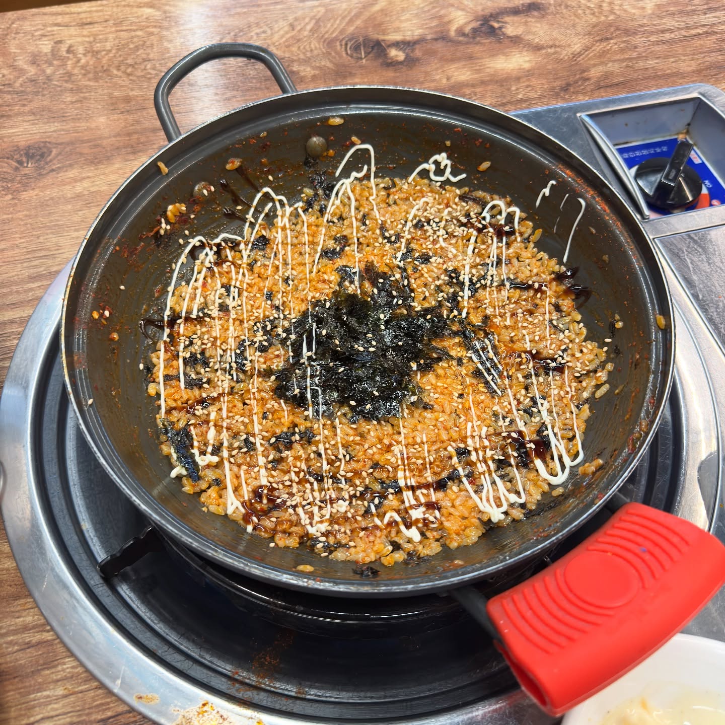 Dakbokeumtanggwakkomak (닭볶음탕과꼬막) 2