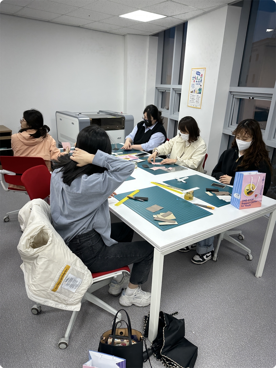  포항시 청춘 센터 가죽 공예 클래스 카드 지갑 만들기 그 두번째 이야기~
