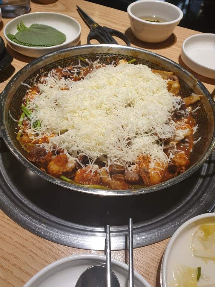  쭈꾸미와 삼겹살의 맛있는 콜라보!송쭈집 송도 본점 추천