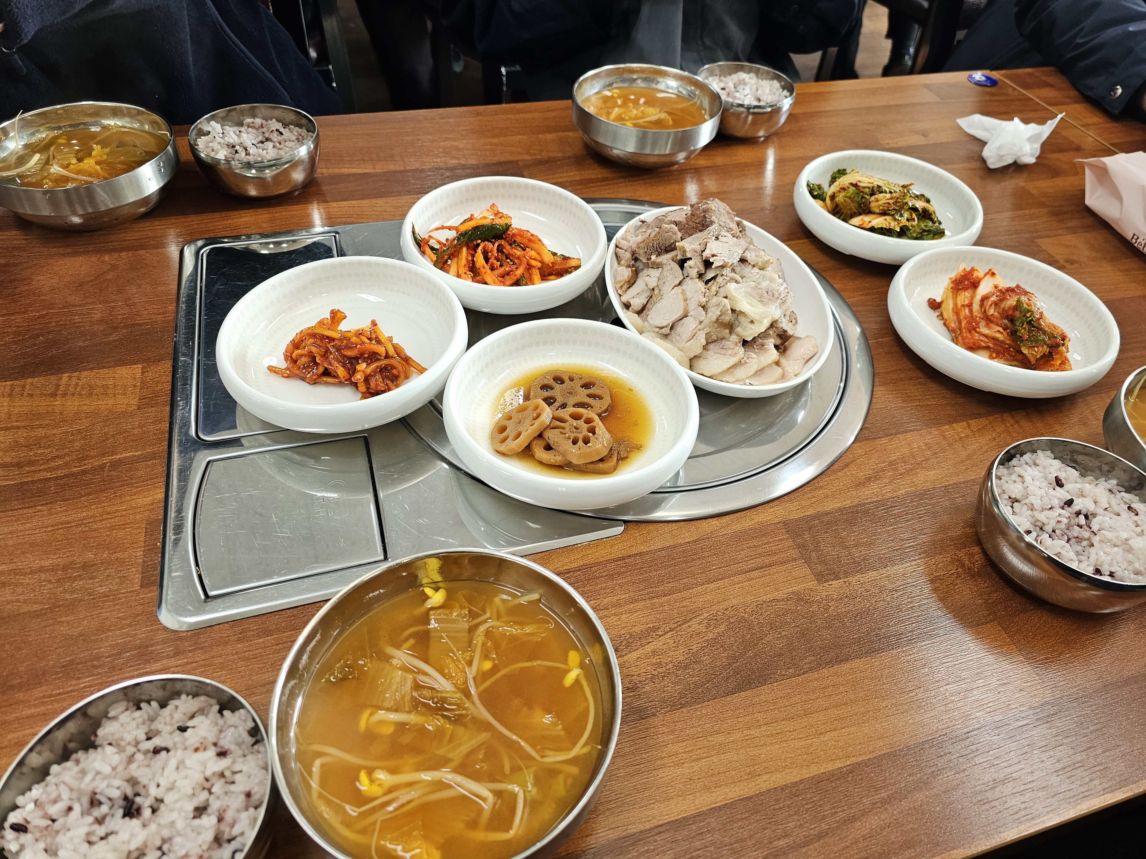 가정식백반 봄봄 사진 8