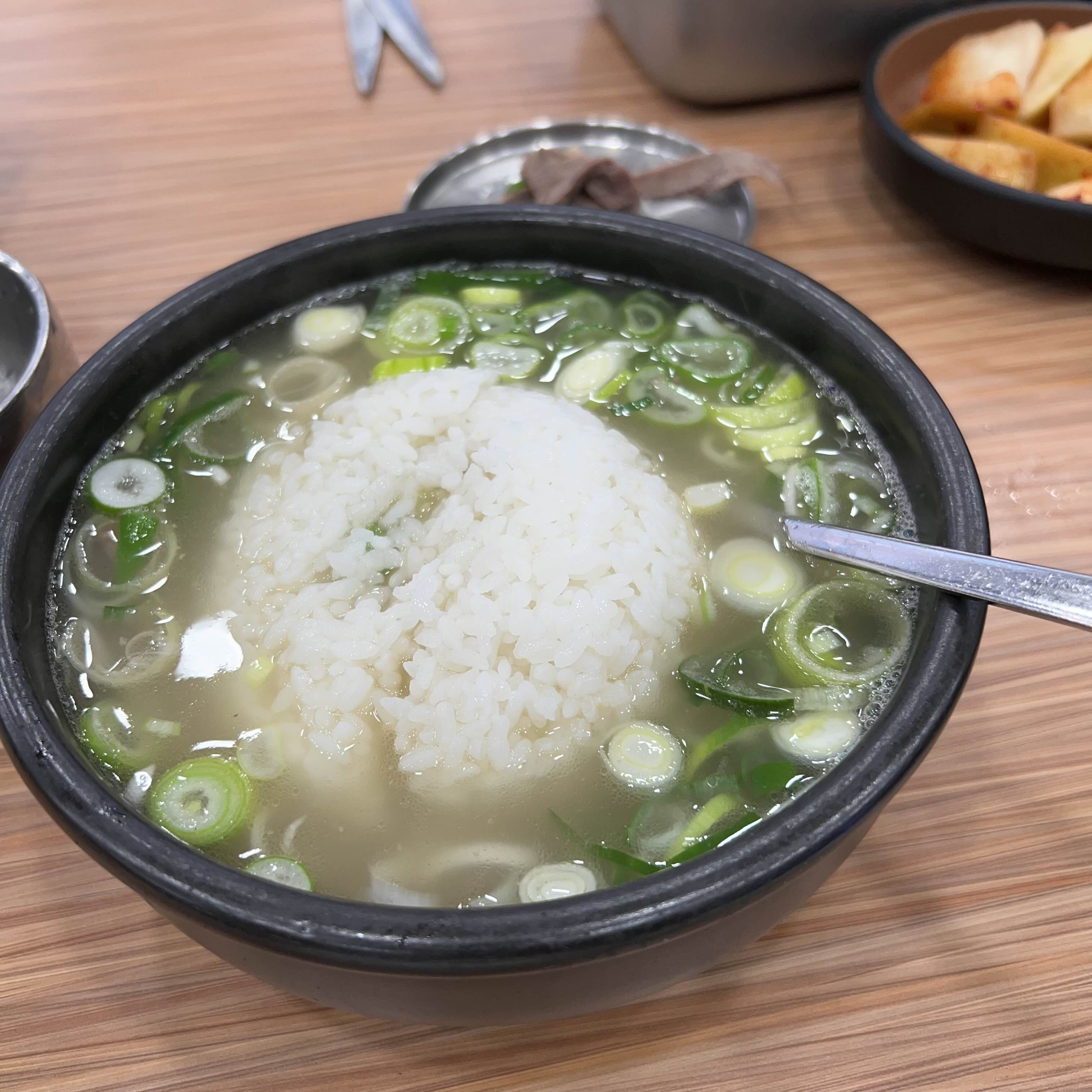  영동설렁탕 / 분당, 판교, 용인 맛집 - 맑은국설렁탕 / 신사역 본점