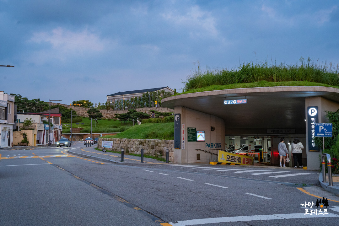 수원 동북포루 주차장