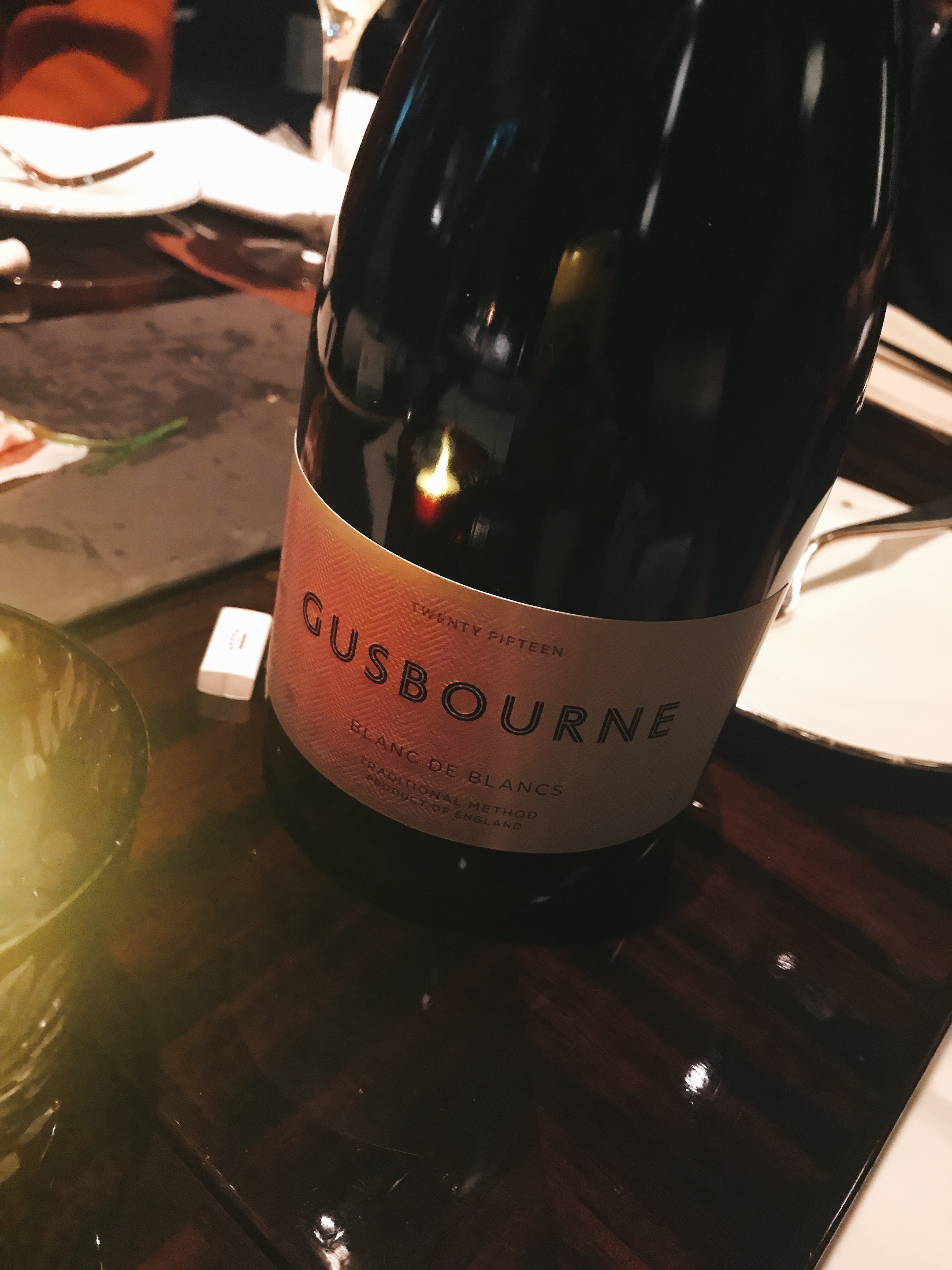 GUSBOURNE BLANC DE BLANCS 스파클링 와인 병