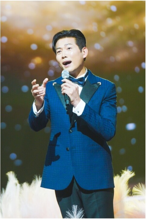 김용필