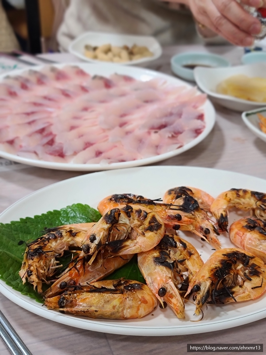 자갈치시장. 모두 싸게는 아니지만 신선함은 보장! (feat. 황령산 봉수대 야경) 부산 볼거리 :: 골라먹는 해산물 축제 14