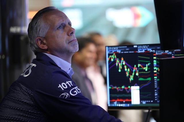 Dow New York 주식 시장 특성 Apple, Tesla, Amazon 34