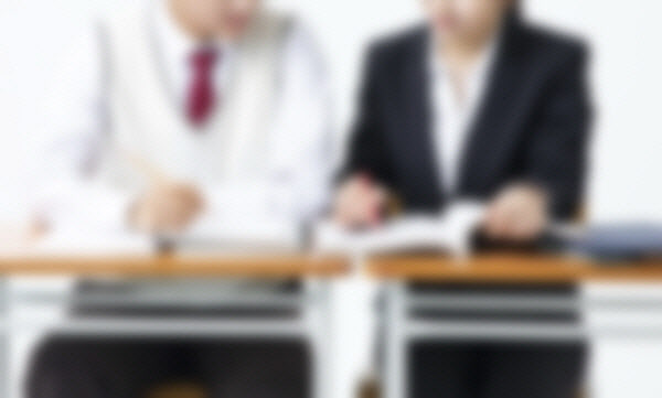  '남학생과 관계' 대구 여교사 신고한 남편, "나를 비꼬고 조롱
