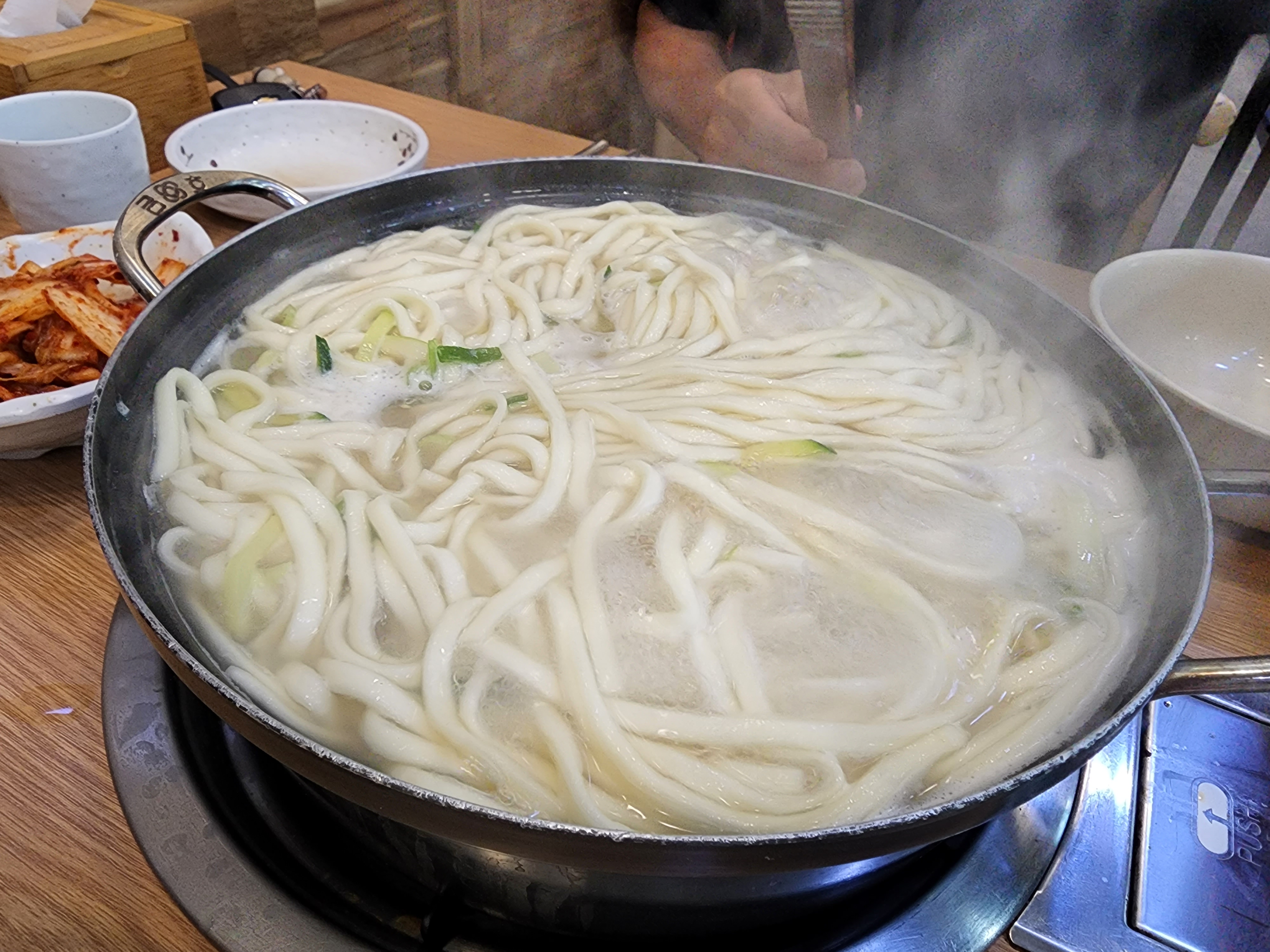 밀밭칼국수 이미지