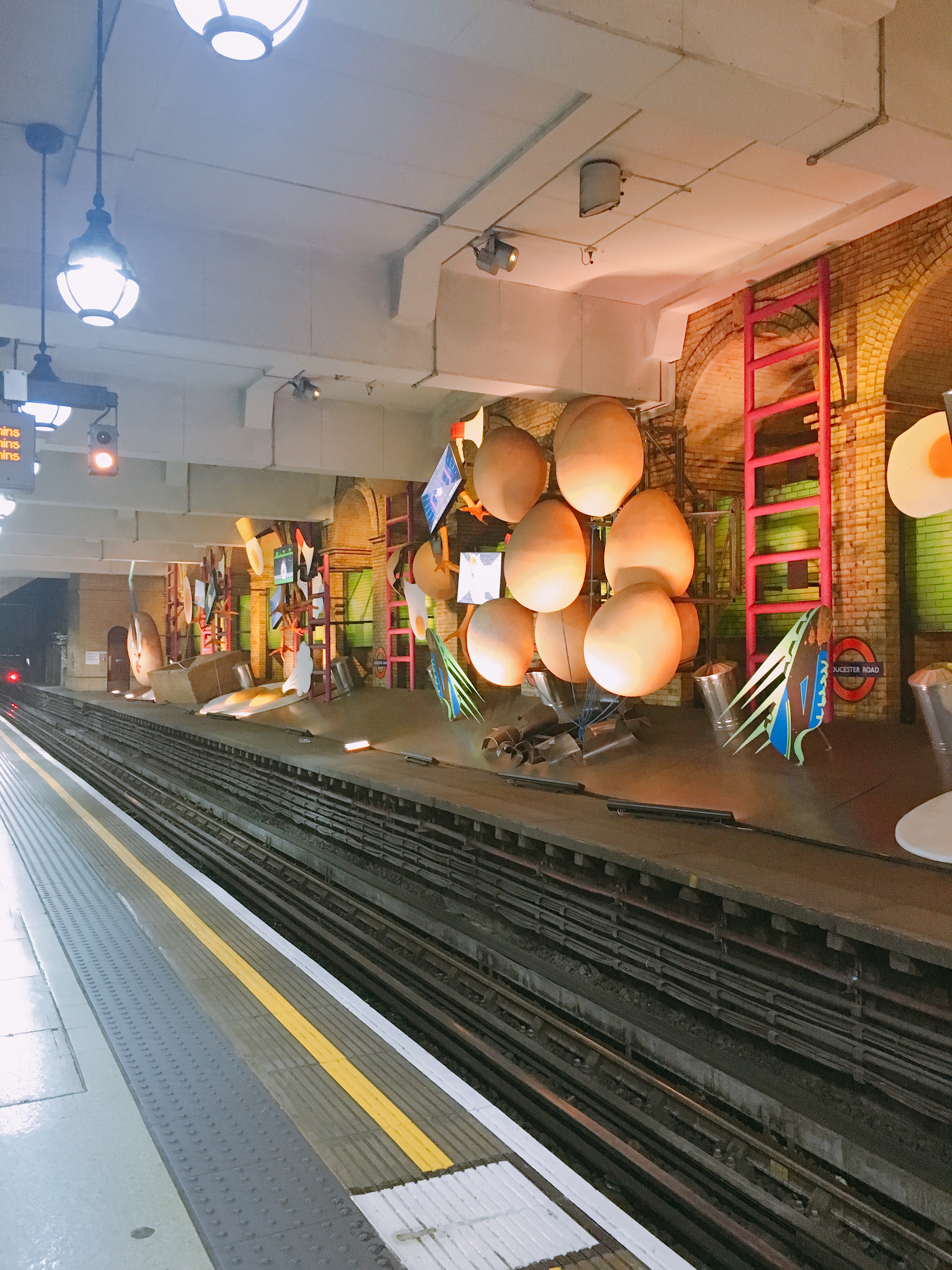 어학연수)London+5 Gloucester Road station