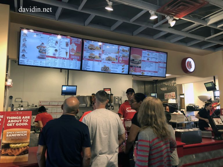  Freddy’s Frozen Custard and Steakburgers