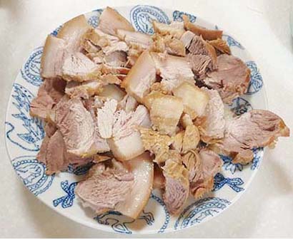  돼지고기 보쌈 수육 삶기 / Boiled Pork Belly Slices