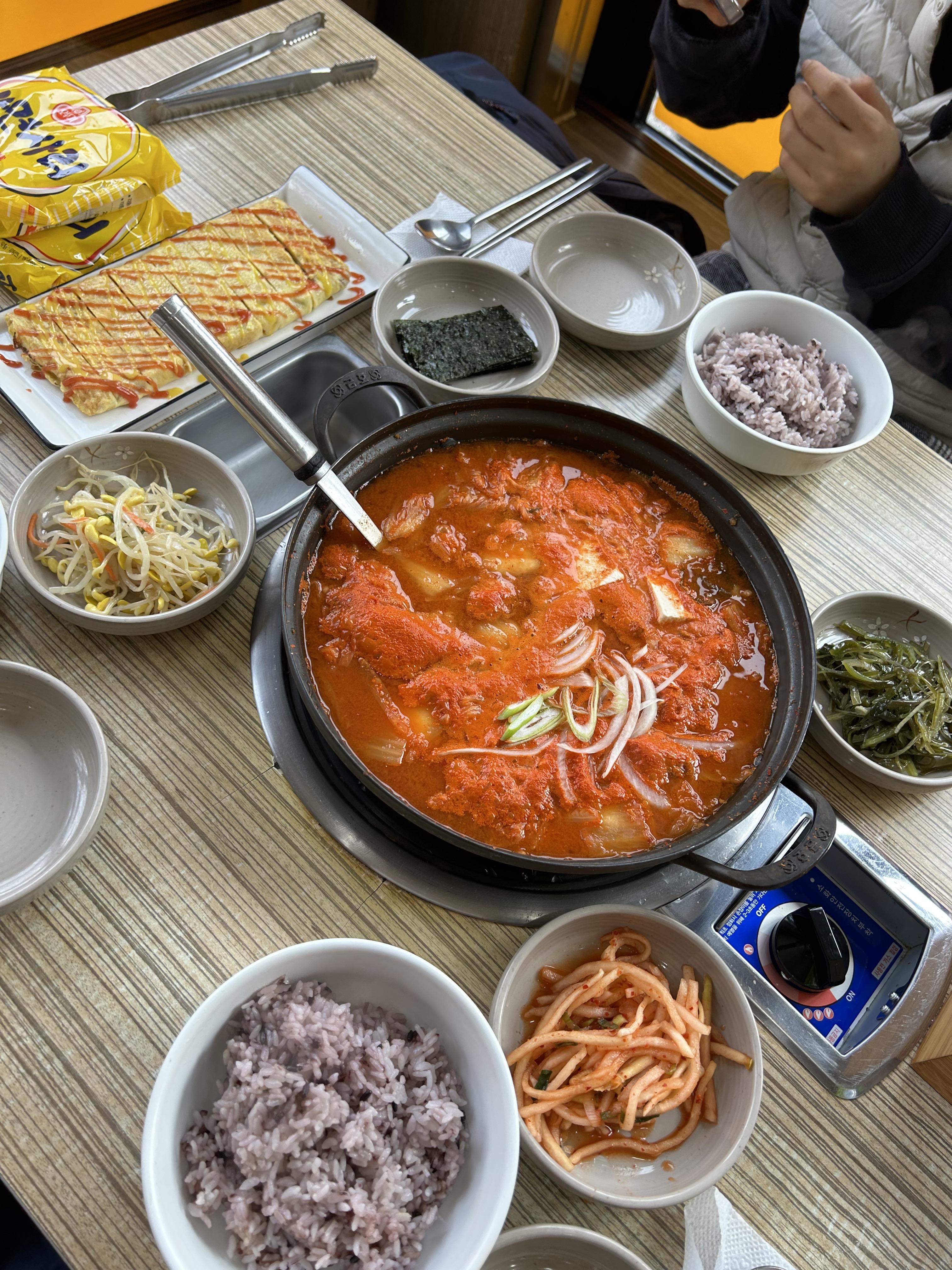 부평 청천동 김치찌개 맛집 9