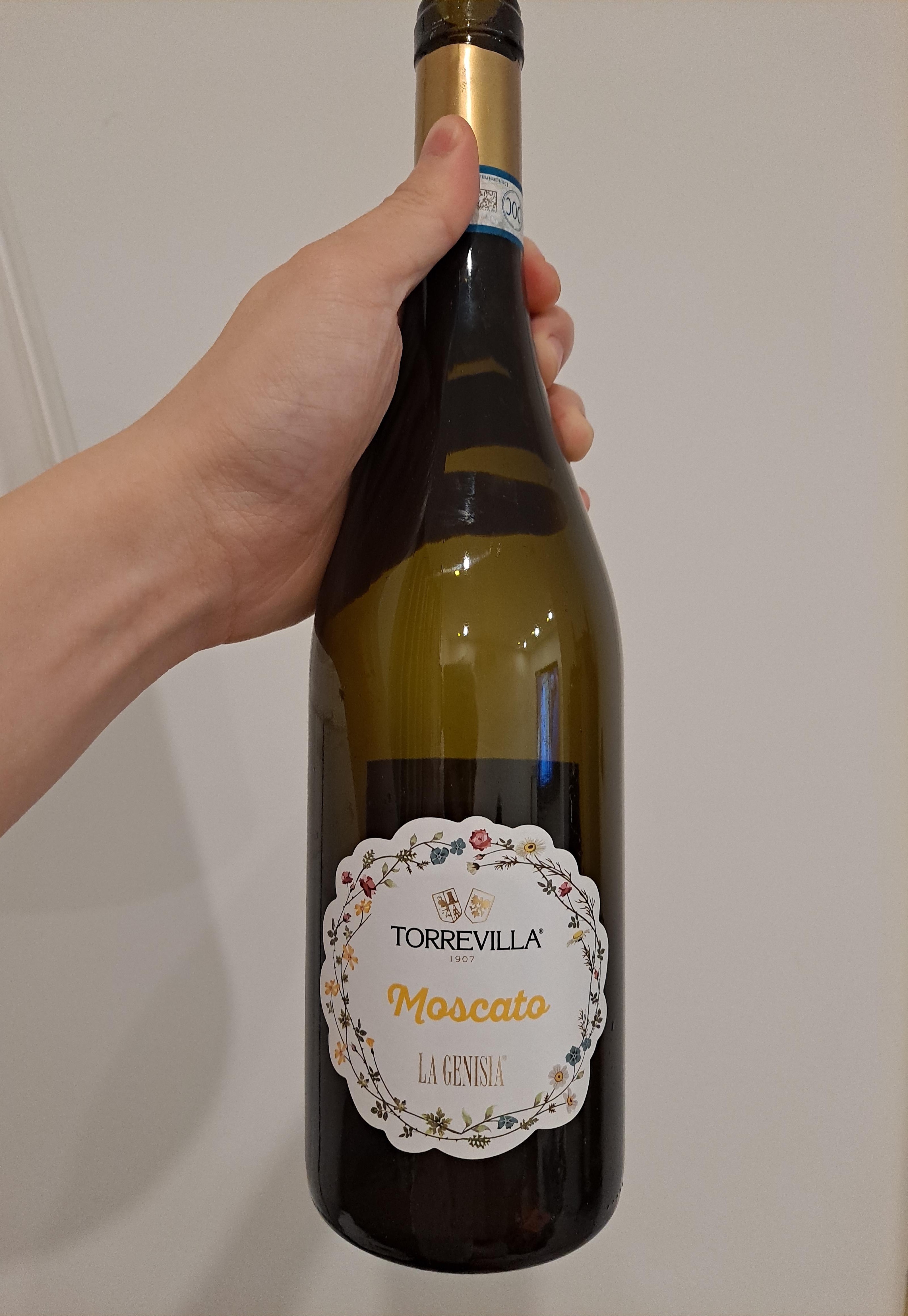  또레빌라, 제니지아, 모스카토(Torrevilla, La Genisia, Moscato).