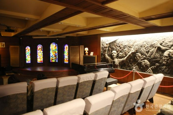 3월에 가봐야 할 곳 케이팝을 사랑하는 사람이라면 꼭 가봐야 할 전국의 성지 7