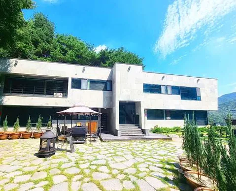 동학사로뎀나무펜션