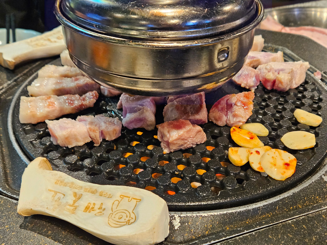 제줏간 봉담점 돼지고기
