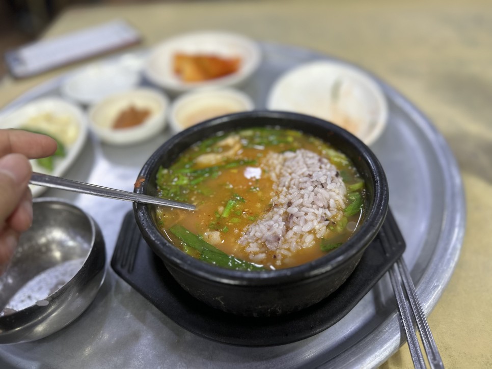  부산/동래구) 서원시장 돼지국밥 맛집: 점심 저녁 모두 가능한 밀양 삼대국밥