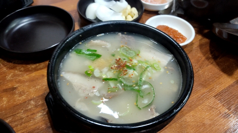 살코기국밥