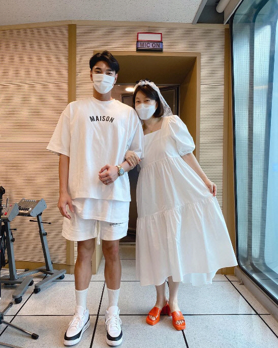  최화정 "집안이 반대하는 결혼식 했어요!"