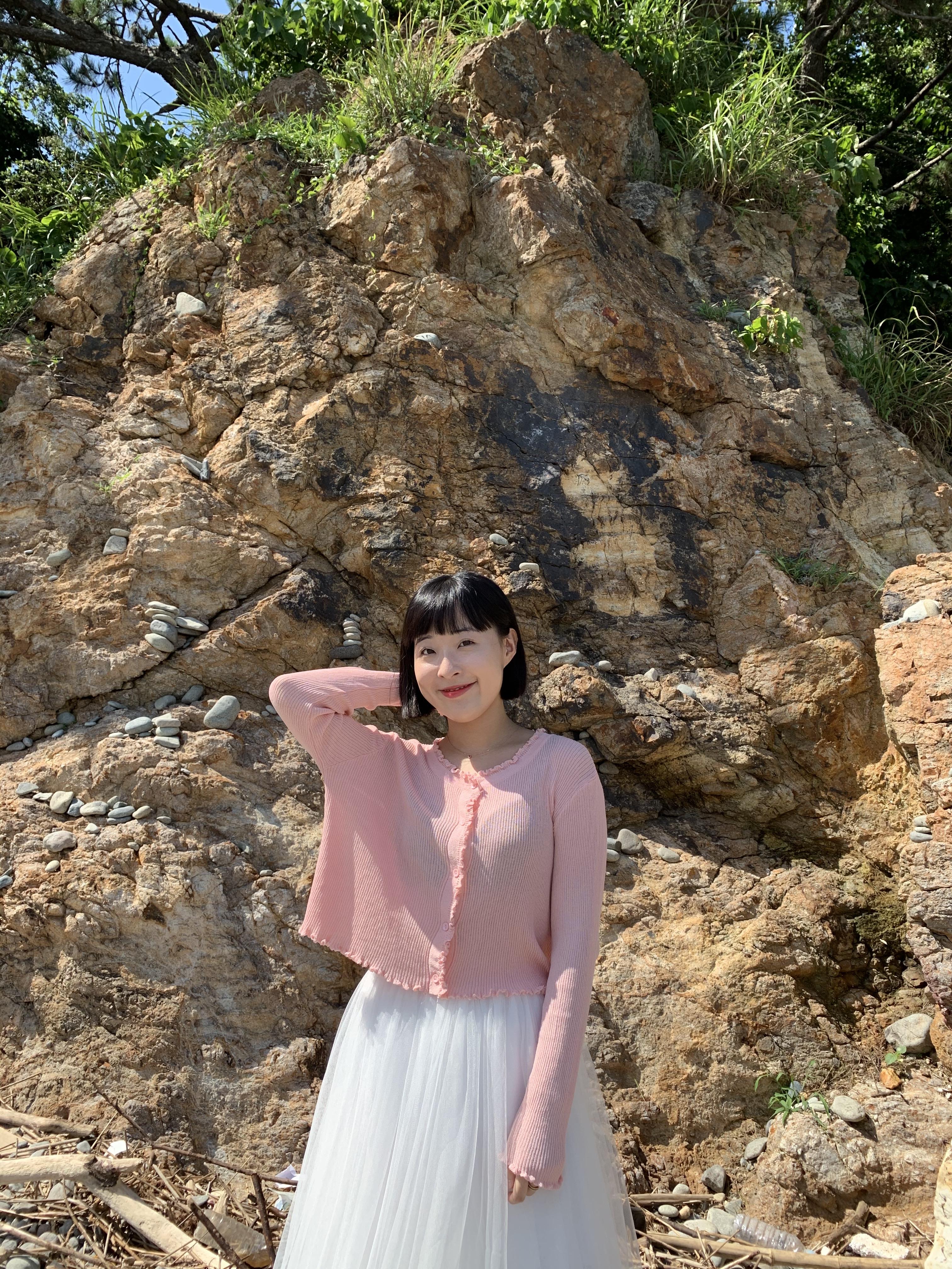  남자가 추천하는 데이트할 때 입기 좋은 20대 여자 옷 프릴 골지 가디건