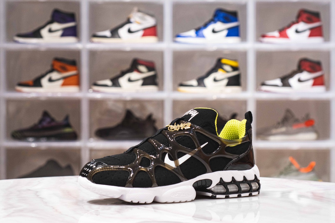  [STUSSY x NIKE] H12 스투시 X 나이키 줌 스피리돈 쿠키니 블랙네온 CJ9918-001