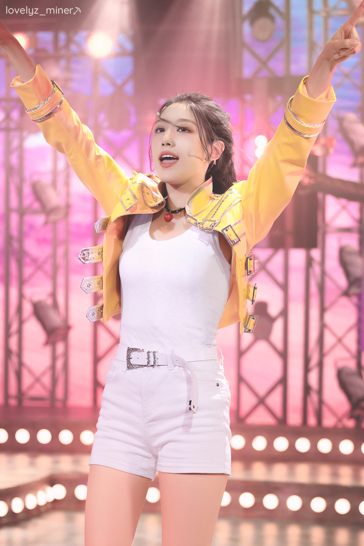 예인커텐 이미지