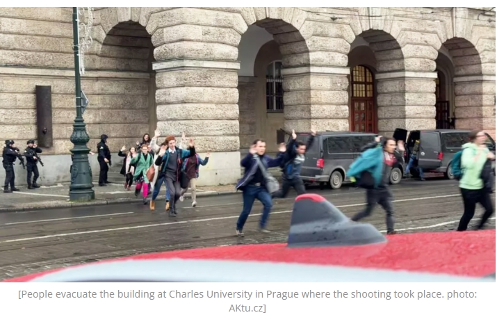 프라하 카렐대에서 총기난사로 최소&nbsp;14명 사망 20여명 부상...사망자 VIDEO: Gunman opens fire in a Prague university&#44; killing 14 people in Czech Republic&rsquo;s worst mass shooting늘어날 듯