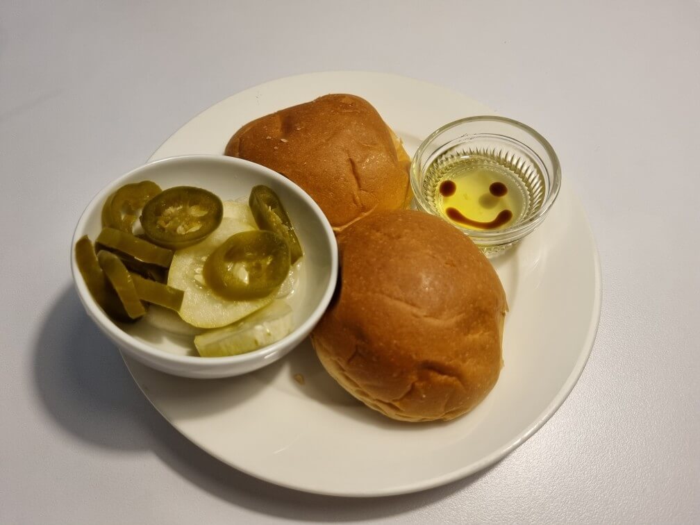 투파인드피터 식전빵이다.